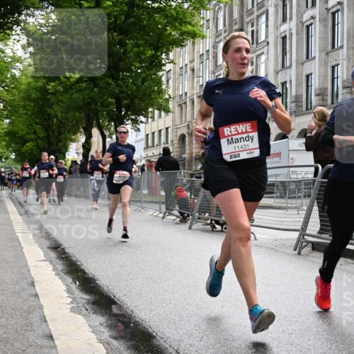 14.06.2026 - REWE Women's Run J. Mangold http://msf.ph/oto/9752938 14.06.2026 10:09:16 Ziel 10047, 10139, 10928, 10977, 11169, 11431 meine-sportfotos.de