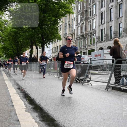 14.06.2026 - REWE Women's Run J. Mangold http://msf.ph/oto/9752945 14.06.2026 10:09:17 Ziel 10139, 10928, 10977, 11169, 11431 meine-sportfotos.de