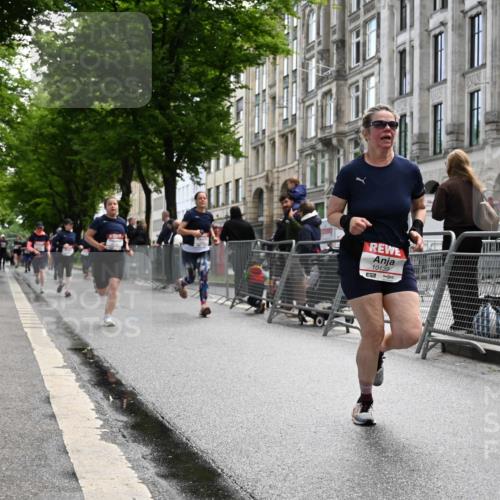 14.06.2026 - REWE Women's Run J. Mangold http://msf.ph/oto/9752951 14.06.2026 10:09:18 Ziel 10139, 10208, 10417, 10928, 10977, 11083, 11169, 11431 meine-sportfotos.de