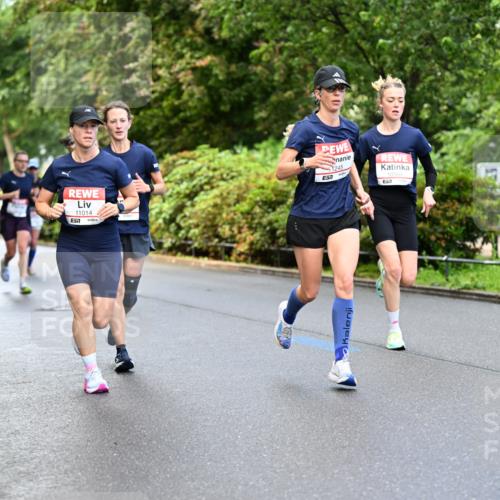 14.06.2026 - REWE Women's Run Dr. Thomas Lammeyer http://msf.ph/oto/9752969 14.06.2026 09:15:56 Laufen 11014, 57, 57, 1245, 57, 11408 meine-sportfotos.de