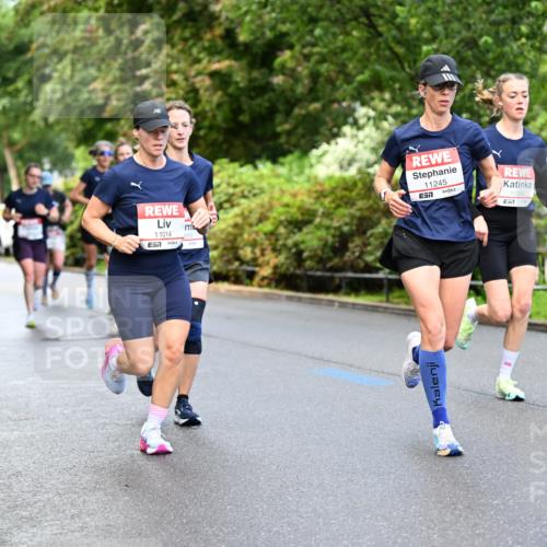 14.06.2026 - REWE Women's Run Dr. Thomas Lammeyer http://msf.ph/oto/9752973 14.06.2026 09:15:57 Laufen 11014, 57, 11245, 7, 10386, 57 meine-sportfotos.de