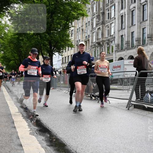 14.06.2026 - REWE Women's Run J. Mangold http://msf.ph/oto/9752974 14.06.2026 10:09:23 Ziel 10208, 10417, 10641, 10725, 10889, 10928, 11083, 11169, 11177, 11374 meine-sportfotos.de