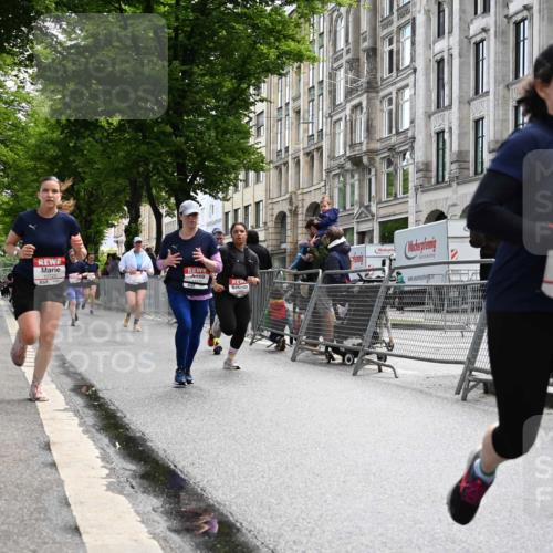 14.06.2026 - REWE Women's Run J. Mangold http://msf.ph/oto/9753000 14.06.2026 10:09:25 Ziel 10208, 10379, 10417, 10641, 10725, 10862, 10889, 10928, 11083, 11177, 11374 meine-sportfotos.de