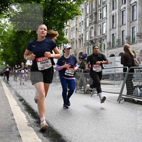 14.06.2026 - REWE Women's Run J. Mangold http://msf.ph/oto/9753010 14.06.2026 10:09:26 Ziel 10208, 10379, 10417, 10641, 10725, 10862, 10889, 11083, 11177, 11202, 11374 meine-sportfotos.de