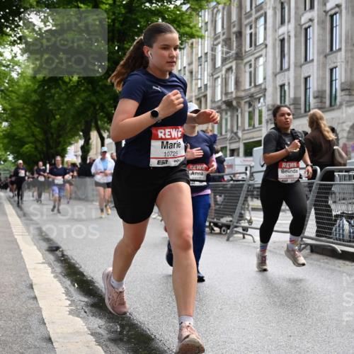 14.06.2026 - REWE Women's Run J. Mangold http://msf.ph/oto/9753012 14.06.2026 10:09:27 Ziel 10208, 10379, 10417, 10641, 10725, 10862, 10889, 11083, 11177, 11202, 11374 meine-sportfotos.de