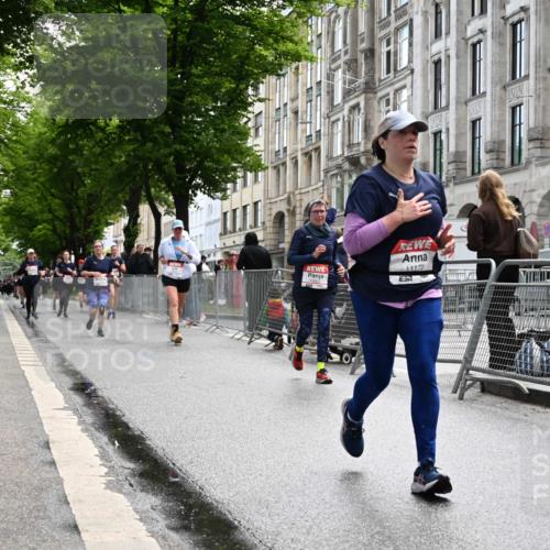 14.06.2026 - REWE Women's Run J. Mangold http://msf.ph/oto/9753016 14.06.2026 10:09:27 Ziel 10208, 10379, 10417, 10641, 10725, 10862, 10889, 11083, 11177, 11202, 11374 meine-sportfotos.de