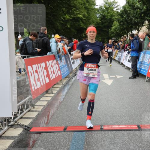 14.06.2026 - REWE Women's Run Strokosch-Dieckow http://msf.ph/oto/9753035 14.06.2026 09:49:02 Ziel 10074, 10095, 10106, 10407, 10642 meine-sportfotos.de
