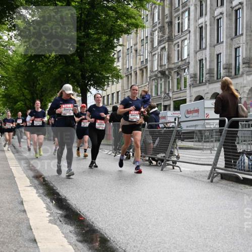 14.06.2026 - REWE Women's Run J. Mangold http://msf.ph/oto/9753053 14.06.2026 10:09:34 Ziel 10257, 10359, 10379, 10621, 10678, 10862, 10886, 11202, 11213, 11405 meine-sportfotos.de