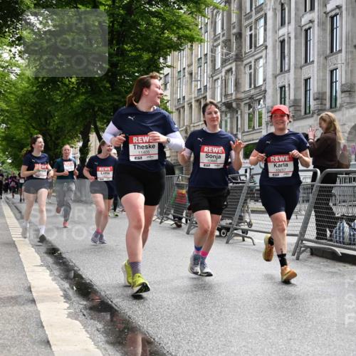 14.06.2026 - REWE Women's Run J. Mangold http://msf.ph/oto/9753085 14.06.2026 10:09:37 Ziel 10078, 10079, 10257, 10359, 10621, 10627, 10678, 10886, 11213, 11405 meine-sportfotos.de