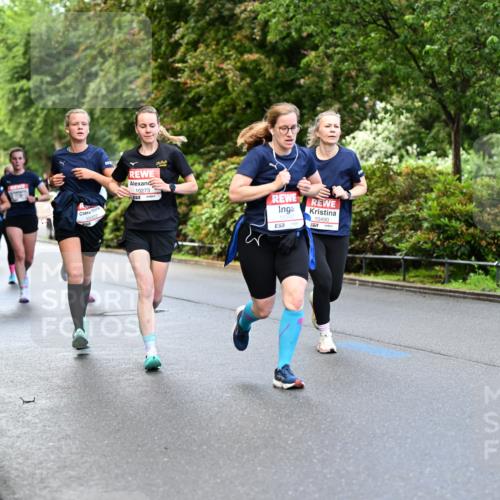 14.06.2026 - REWE Women's Run Dr. Thomas Lammeyer http://msf.ph/oto/9753088 14.06.2026 09:16:05 Laufen 10322, 10273, 23, 57, 10490, 10882 meine-sportfotos.de