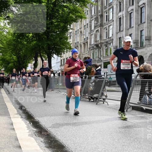 14.06.2026 - REWE Women's Run J. Mangold http://msf.ph/oto/9753119 14.06.2026 10:09:42 Ziel 10078, 10079, 10257, 10313, 10621, 10627, 10886, 10944, 11213, 11405, 11504 meine-sportfotos.de