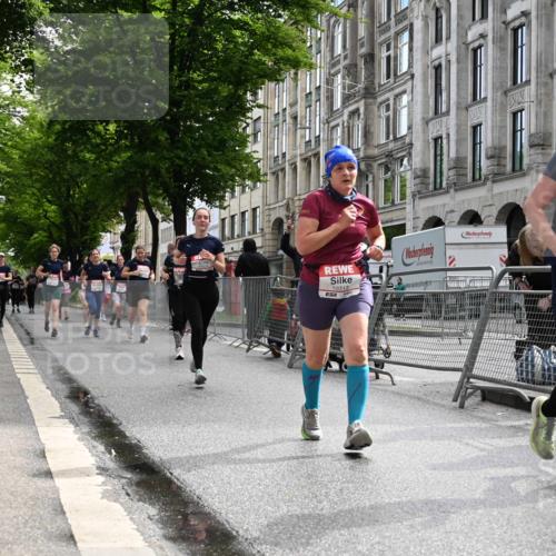 14.06.2026 - REWE Women's Run J. Mangold http://msf.ph/oto/9753127 14.06.2026 10:09:43 Ziel 10078, 10079, 10313, 10469, 10585, 10621, 10627, 10944, 11147, 11213, 11504 meine-sportfotos.de