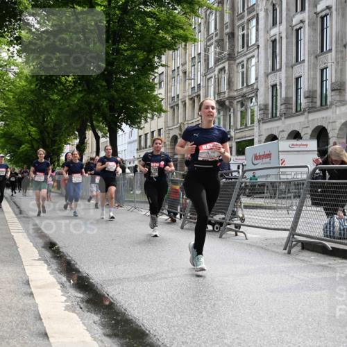 14.06.2026 - REWE Women's Run J. Mangold http://msf.ph/oto/9753133 14.06.2026 10:09:44 Ziel 10078, 10079, 10313, 10469, 10585, 10621, 10627, 10944, 10950, 10951, 11147, 11213, 11277, 11504 meine-sportfotos.de