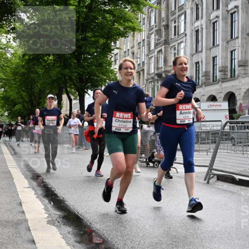 14.06.2026 - REWE Women's Run J. Mangold http://msf.ph/oto/9753174 14.06.2026 10:09:48 Ziel 10313, 10445, 10469, 10585, 10944, 10950, 10951, 11147, 11277, 11504 meine-sportfotos.de