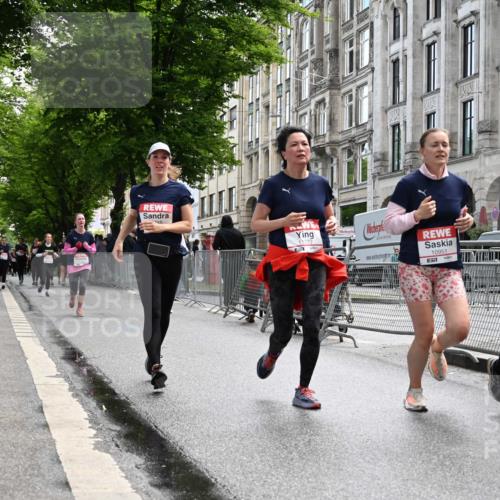 14.06.2026 - REWE Women's Run J. Mangold http://msf.ph/oto/9753184 14.06.2026 10:09:50 Ziel 10445, 10469, 10585, 10665, 10944, 10950, 10951, 11147, 11152, 11277 meine-sportfotos.de
