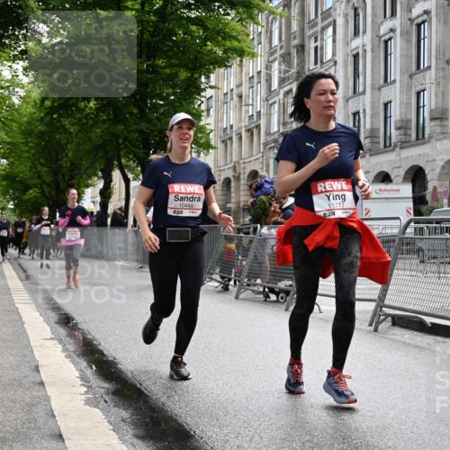 14.06.2026 - REWE Women's Run J. Mangold http://msf.ph/oto/9753188 14.06.2026 10:09:50 Ziel 10445, 10469, 10585, 10665, 10944, 10950, 10951, 11147, 11152, 11277 meine-sportfotos.de