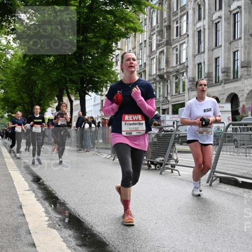 14.06.2026 - REWE Women's Run J. Mangold http://msf.ph/oto/9753199 14.06.2026 10:09:55 Ziel 10445, 10665, 10917, 11152, 11239, 11474, 11498 meine-sportfotos.de