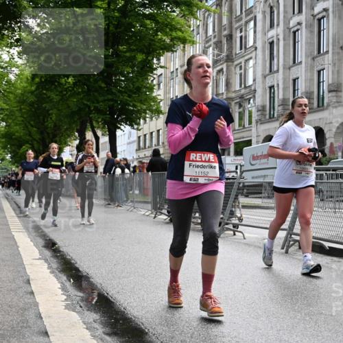 14.06.2026 - REWE Women's Run J. Mangold http://msf.ph/oto/9753201 14.06.2026 10:09:55 Ziel 10445, 10665, 10917, 11152, 11239, 11474, 11498 meine-sportfotos.de