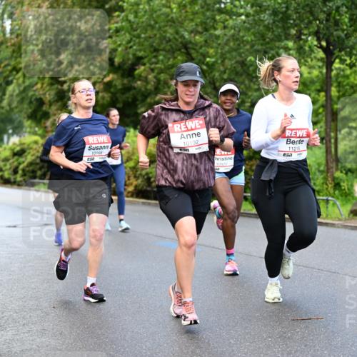 14.06.2026 - REWE Women's Run Dr. Thomas Lammeyer http://msf.ph/oto/9753207 14.06.2026 09:16:13 Laufen 10168, 10192, 6, 10925, 11218, 57 meine-sportfotos.de