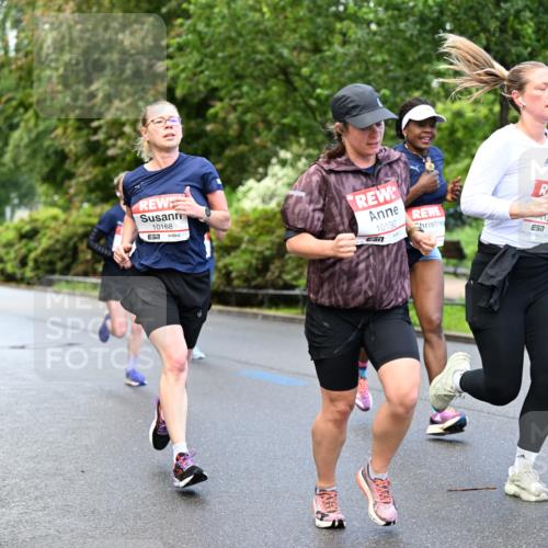 14.06.2026 - REWE Women's Run Dr. Thomas Lammeyer http://msf.ph/oto/9753212 14.06.2026 09:16:13 Laufen 10168, 57, 10192, 7, 12 meine-sportfotos.de