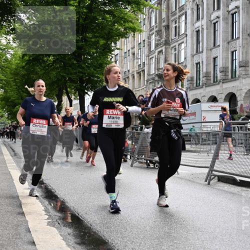 14.06.2026 - REWE Women's Run J. Mangold http://msf.ph/oto/9753222 14.06.2026 10:09:58 Ziel 10412, 10413, 10665, 10702, 10703, 10890, 10917, 11152, 11239, 11453, 11474, 11498 meine-sportfotos.de