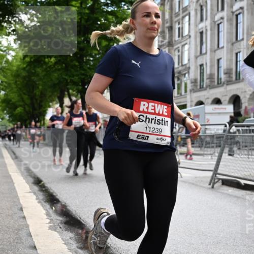 14.06.2026 - REWE Women's Run J. Mangold http://msf.ph/oto/9753233 14.06.2026 10:09:59 Ziel 10412, 10413, 10665, 10702, 10703, 10890, 10917, 11152, 11239, 11453, 11474, 11487, 11498 meine-sportfotos.de