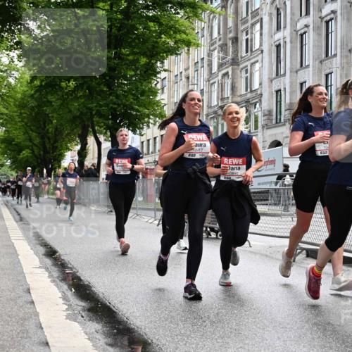 14.06.2026 - REWE Women's Run J. Mangold http://msf.ph/oto/9753245 14.06.2026 10:10:02 Ziel 10412, 10413, 10702, 10703, 10890, 10917, 11239, 11453, 11474, 11487, 11498 meine-sportfotos.de
