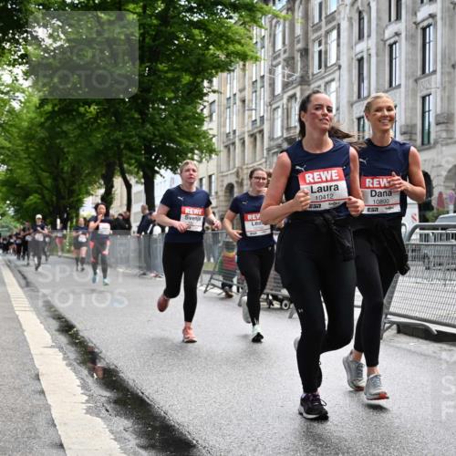 14.06.2026 - REWE Women's Run J. Mangold http://msf.ph/oto/9753250 14.06.2026 10:10:02 Ziel 10412, 10413, 10702, 10703, 10890, 10917, 11239, 11453, 11474, 11487, 11498 meine-sportfotos.de