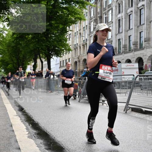 14.06.2026 - REWE Women's Run J. Mangold http://msf.ph/oto/9753278 14.06.2026 10:10:09 Ziel 10185, 10293, 11178, 11339, 11487 meine-sportfotos.de