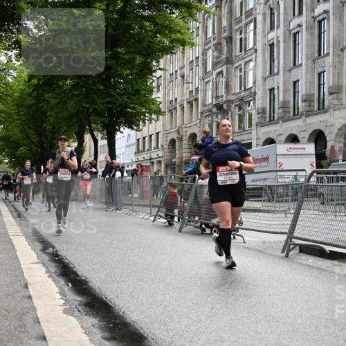14.06.2026 - REWE Women's Run J. Mangold http://msf.ph/oto/9753287 14.06.2026 10:10:10 Ziel 10185, 10293, 10903, 11178, 11339, 11486 meine-sportfotos.de