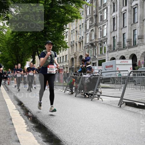 14.06.2026 - REWE Women's Run J. Mangold http://msf.ph/oto/9753299 14.06.2026 10:10:12 Ziel 10185, 10293, 10878, 10903, 11022, 11178, 11339, 11345, 11486 meine-sportfotos.de