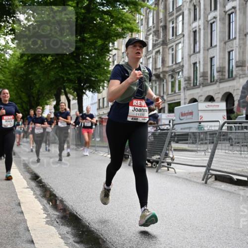 14.06.2026 - REWE Women's Run J. Mangold http://msf.ph/oto/9753306 14.06.2026 10:10:13 Ziel 10185, 10293, 10878, 10903, 11022, 11178, 11339, 11345, 11486 meine-sportfotos.de