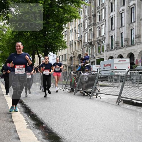 14.06.2026 - REWE Women's Run J. Mangold http://msf.ph/oto/9753314 14.06.2026 10:10:14 Ziel 10185, 10425, 10464, 10878, 10903, 11022, 11178, 11339, 11345, 11486 meine-sportfotos.de