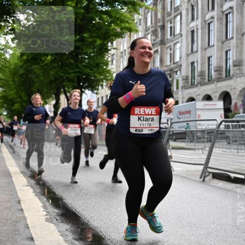 14.06.2026 - REWE Women's Run J. Mangold http://msf.ph/oto/9753324 14.06.2026 10:10:15 Ziel 10185, 10425, 10464, 10878, 10903, 11022, 11178, 11339, 11345, 11486 meine-sportfotos.de