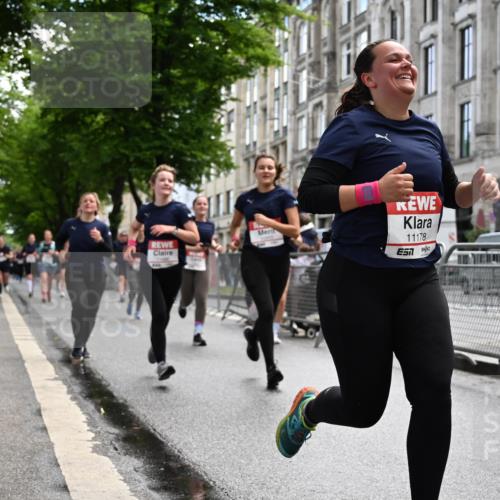14.06.2026 - REWE Women's Run J. Mangold http://msf.ph/oto/9753326 14.06.2026 10:10:15 Ziel 10185, 10425, 10464, 10878, 10903, 11022, 11178, 11339, 11345, 11486 meine-sportfotos.de