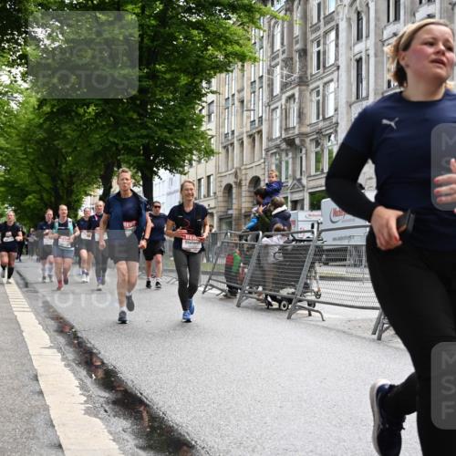 14.06.2026 - REWE Women's Run J. Mangold http://msf.ph/oto/9753345 14.06.2026 10:10:17 Ziel 10238, 10425, 10439, 10464, 10557, 10878, 10903, 11022, 11178, 11271, 11339, 11345, 11435, 11486, 11527 meine-sportfotos.de