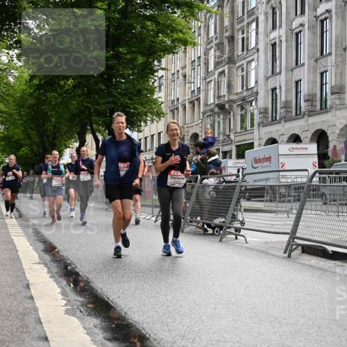 14.06.2026 - REWE Women's Run J. Mangold http://msf.ph/oto/9753347 14.06.2026 10:10:18 Ziel 10238, 10425, 10439, 10464, 10557, 10878, 10903, 11022, 11178, 11271, 11345, 11435, 11486, 11527 meine-sportfotos.de