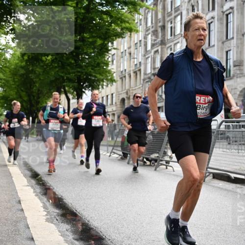14.06.2026 - REWE Women's Run J. Mangold http://msf.ph/oto/9753364 14.06.2026 10:10:20 Ziel 10238, 10425, 10439, 10464, 10557, 10575, 10878, 10903, 11022, 11271, 11345, 11435, 11486, 11527 meine-sportfotos.de