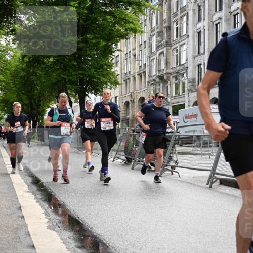14.06.2026 - REWE Women's Run J. Mangold http://msf.ph/oto/9753365 14.06.2026 10:10:20 Ziel 10238, 10425, 10439, 10464, 10557, 10575, 10878, 10903, 11022, 11271, 11345, 11435, 11486, 11527 meine-sportfotos.de