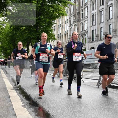 14.06.2026 - REWE Women's Run J. Mangold http://msf.ph/oto/9753377 14.06.2026 10:10:21 Ziel 10238, 10425, 10439, 10464, 10557, 10575, 10878, 11022, 11271, 11345, 11435, 11527 meine-sportfotos.de