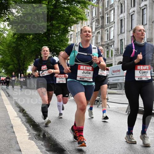 14.06.2026 - REWE Women's Run J. Mangold http://msf.ph/oto/9753384 14.06.2026 10:10:22 Ziel 10238, 10425, 10439, 10464, 10557, 10575, 11271, 11435, 11527 meine-sportfotos.de