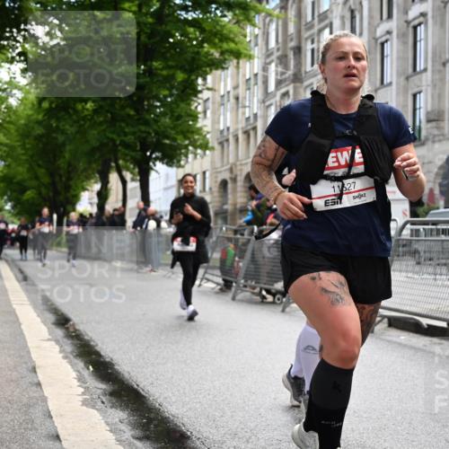 14.06.2026 - REWE Women's Run J. Mangold http://msf.ph/oto/9753394 14.06.2026 10:10:23 Ziel 10238, 10425, 10439, 10464, 10557, 10575, 11271, 11435, 11527 meine-sportfotos.de