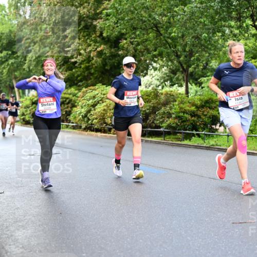 14.06.2026 - REWE Women's Run Dr. Thomas Lammeyer http://msf.ph/oto/9753397 14.06.2026 09:16:30 Laufen 10299, 10704, 11467 meine-sportfotos.de