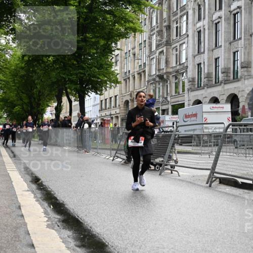 14.06.2026 - REWE Women's Run J. Mangold http://msf.ph/oto/9753398 14.06.2026 10:10:24 Ziel 10238, 10425, 10439, 10464, 10557, 10575, 11271, 11435, 11527 meine-sportfotos.de