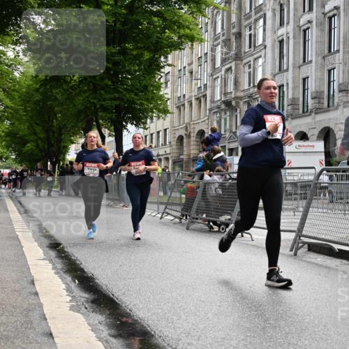 14.06.2026 - REWE Women's Run J. Mangold http://msf.ph/oto/9753447 14.06.2026 10:10:34 Ziel 10426, 10460, 10503, 10591, 11170 meine-sportfotos.de