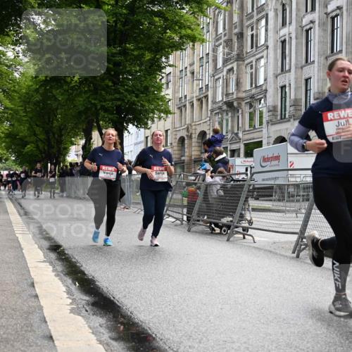 14.06.2026 - REWE Women's Run J. Mangold http://msf.ph/oto/9753452 14.06.2026 10:10:34 Ziel 10426, 10460, 10503, 10591, 11170 meine-sportfotos.de