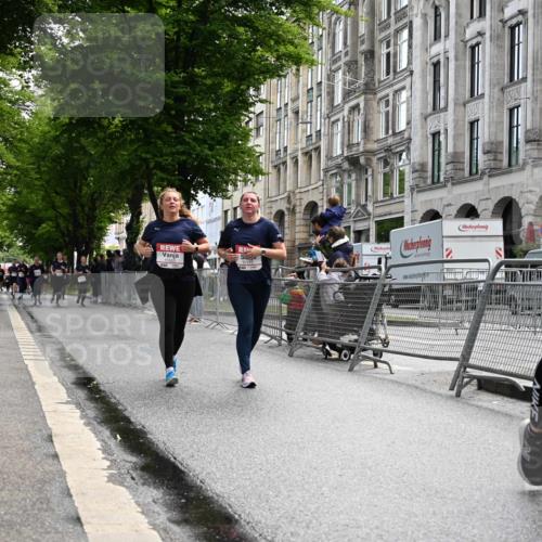 14.06.2026 - REWE Women's Run J. Mangold http://msf.ph/oto/9753455 14.06.2026 10:10:34 Ziel 10426, 10460, 10503, 10591, 11170 meine-sportfotos.de