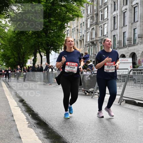 14.06.2026 - REWE Women's Run J. Mangold http://msf.ph/oto/9753471 14.06.2026 10:10:36 Ziel 10426, 10503, 11170 meine-sportfotos.de