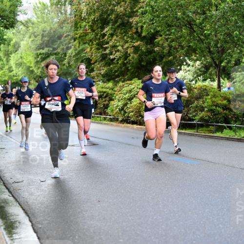 14.06.2026 - REWE Women's Run Dr. Thomas Lammeyer http://msf.ph/oto/9753492 14.06.2026 09:16:36 Laufen 102, 11526 meine-sportfotos.de