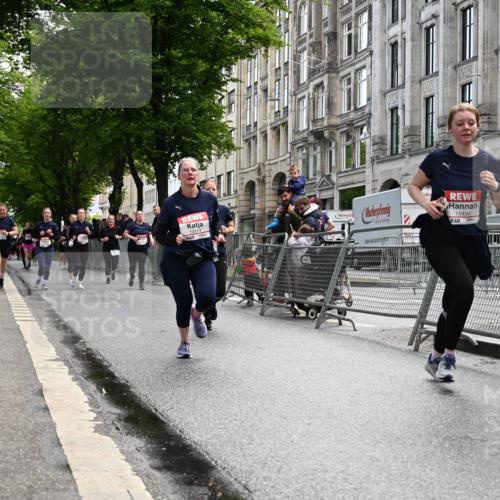 14.06.2026 - REWE Women's Run J. Mangold http://msf.ph/oto/9753497 14.06.2026 10:10:45 Ziel 10140, 10499, 10514, 10834 meine-sportfotos.de